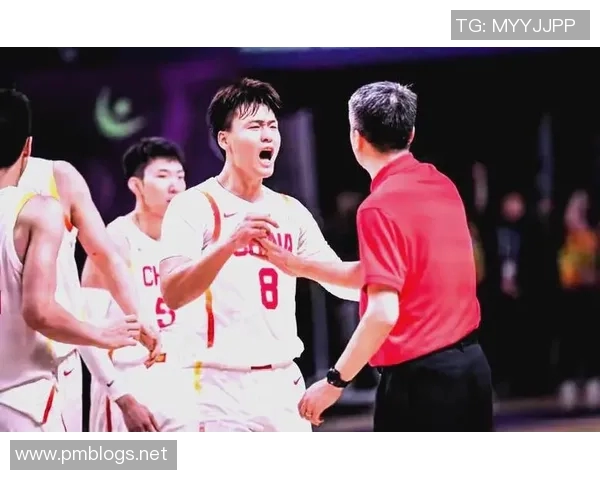 中国男篮对决伊朗队精彩回顾与赛后分析展现篮球魅力与团队精神 中国男篮对决伊朗队精彩回顾与赛后分析展现篮球魅力与团队精神